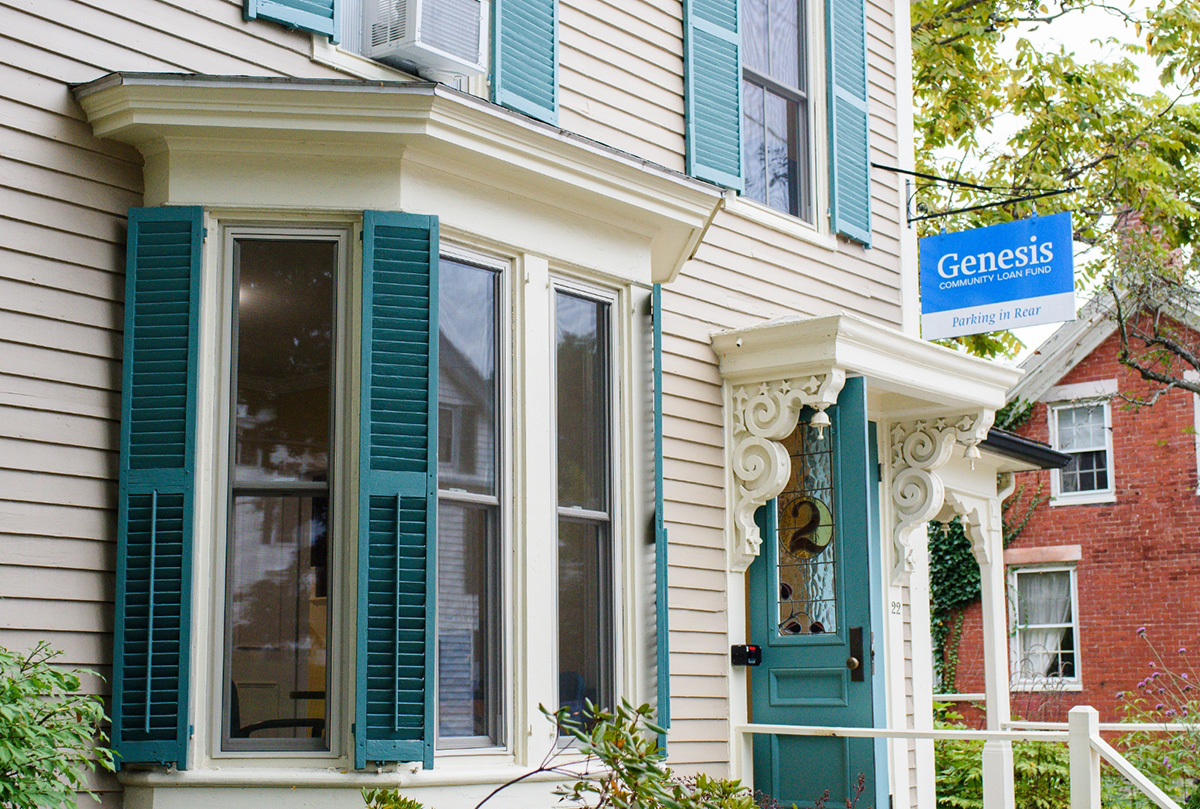 The front entrance to the Genesis Fund's office at 22 Lincoln Street in Brunswick Maine